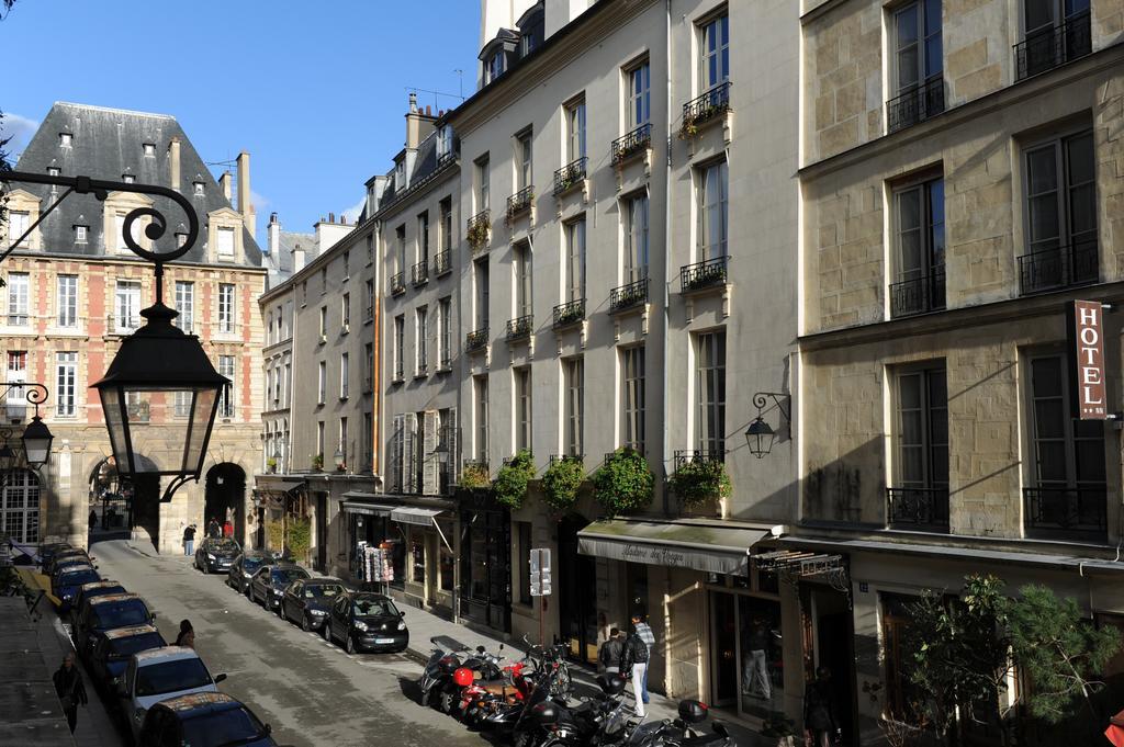 Boutique Hotel De La Place Des Vosges Paris Exterior foto