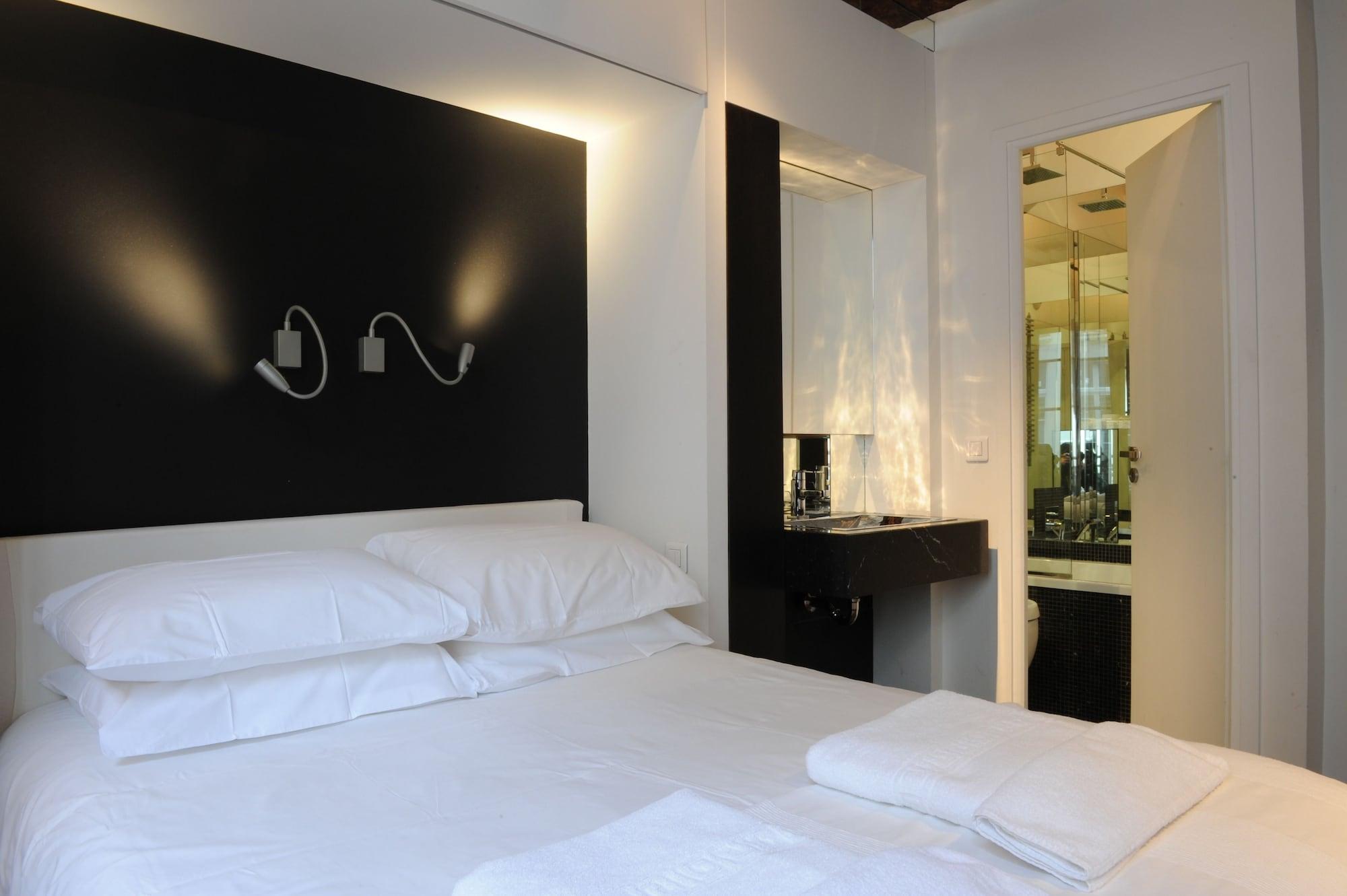Boutique Hotel De La Place Des Vosges Paris Exterior foto