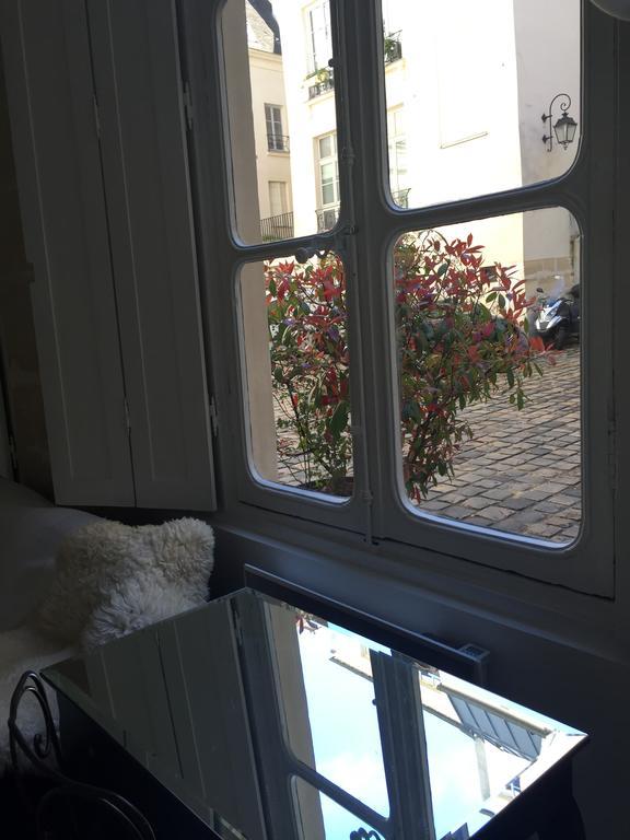 Boutique Hotel De La Place Des Vosges Paris Exterior foto