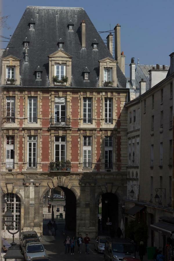 Boutique Hotel De La Place Des Vosges Paris Exterior foto